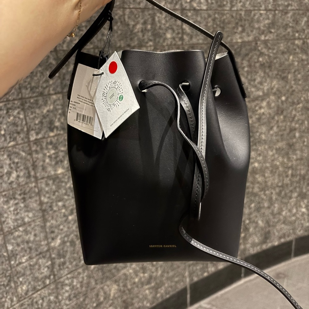NWT Mansur Gavriel Mini Leather Bucket Bag - Limited Edition Silver Interior - Picture 4 of 6
